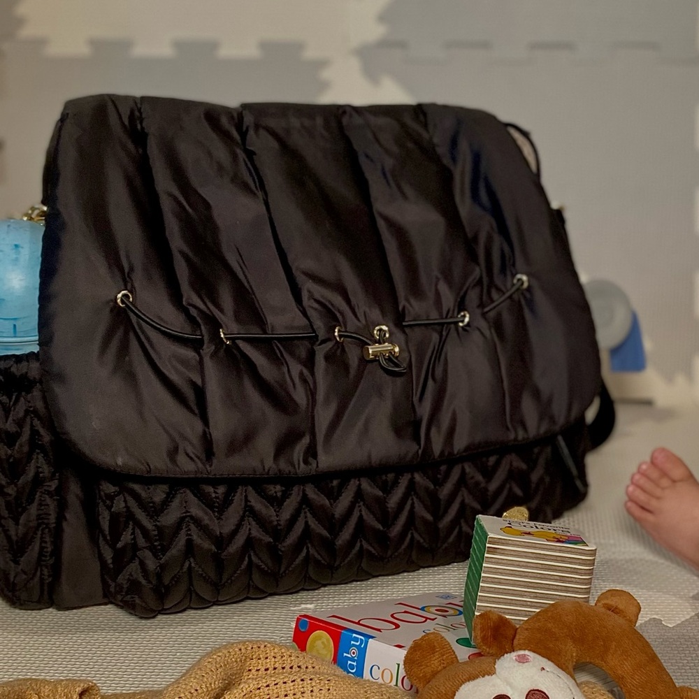 Happ brand  Quilted Baby diaper Bag - Picture 3 of 3